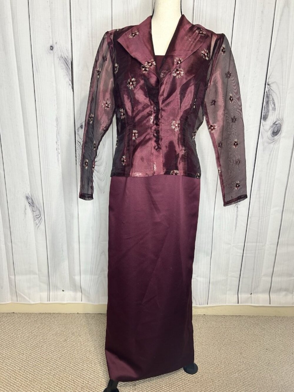 Karen Miller Purple Dress Suit Set Sz 8 Sheer Embroidered Jacket Sheath Dress